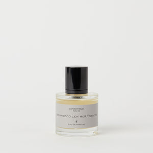 L’ensemble Nº16 Cedarwood Leather Tobacco