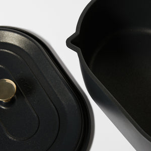 Hand Cast Aluminium Pot With Lid