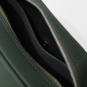Full-Grain Leather Toiletry Bag Large